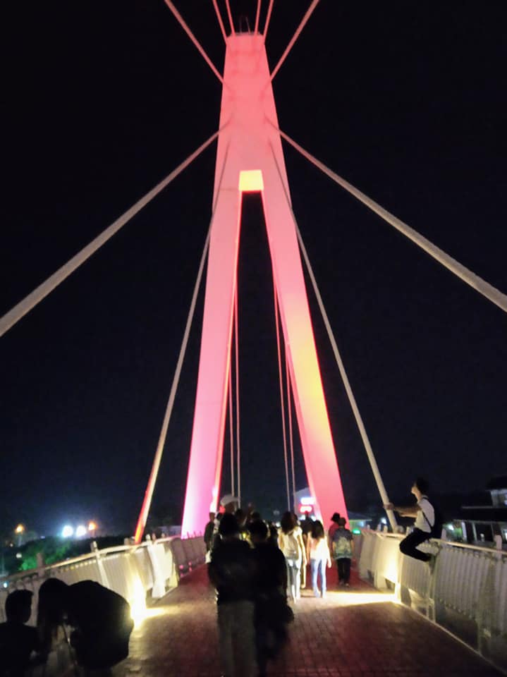 夜遊淡水漁人碼頭