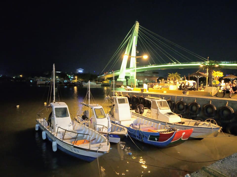 夜遊淡水漁人碼頭