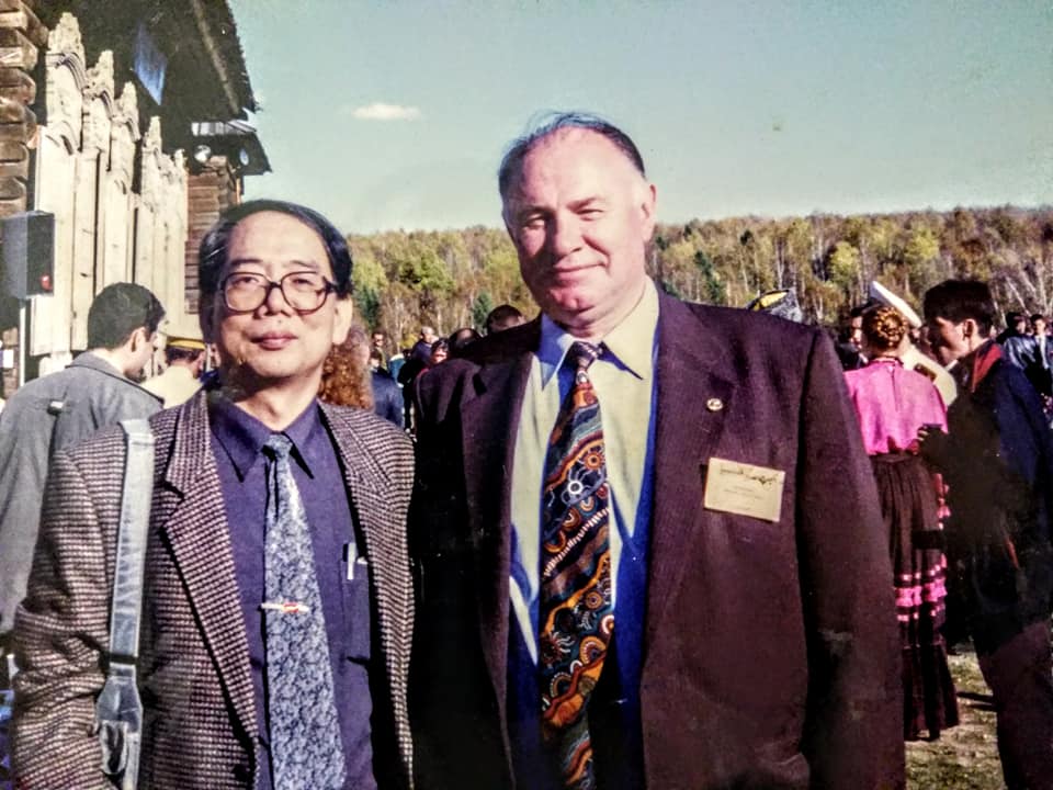 從美國猛打“台灣牌”