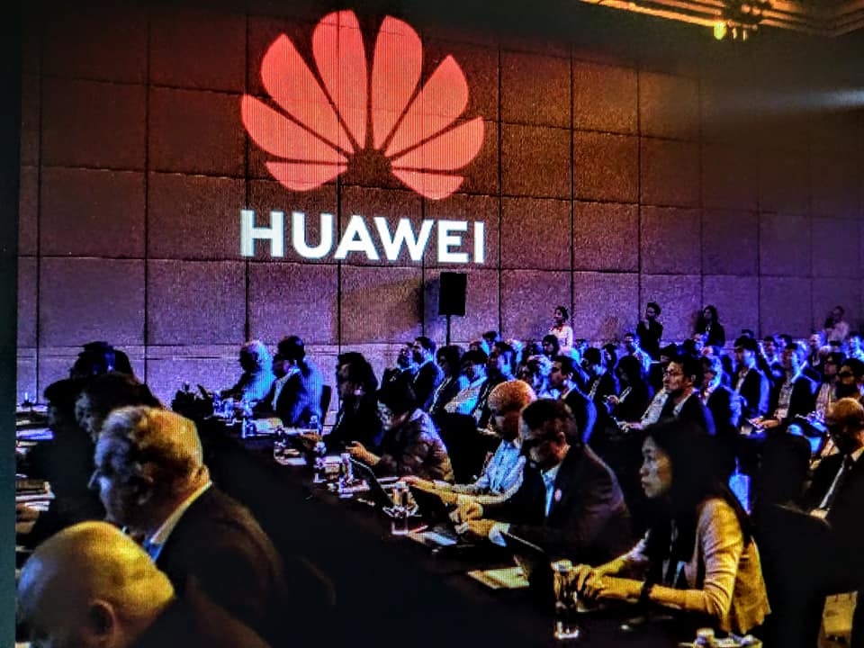 華為唱響“南泥灣”