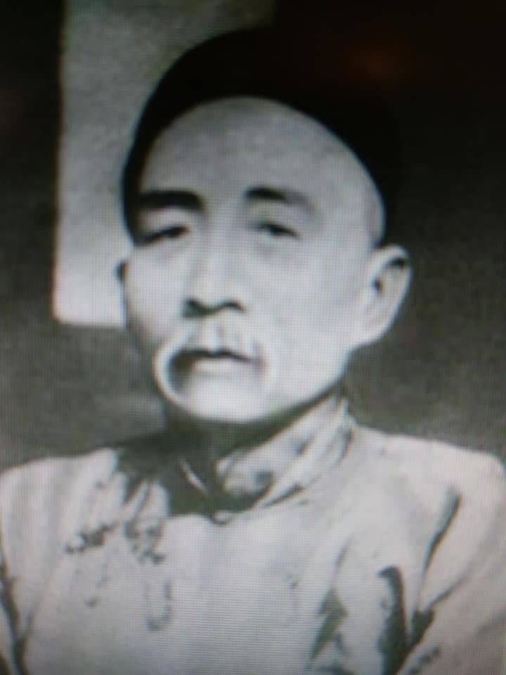 獨立江山一瞬間