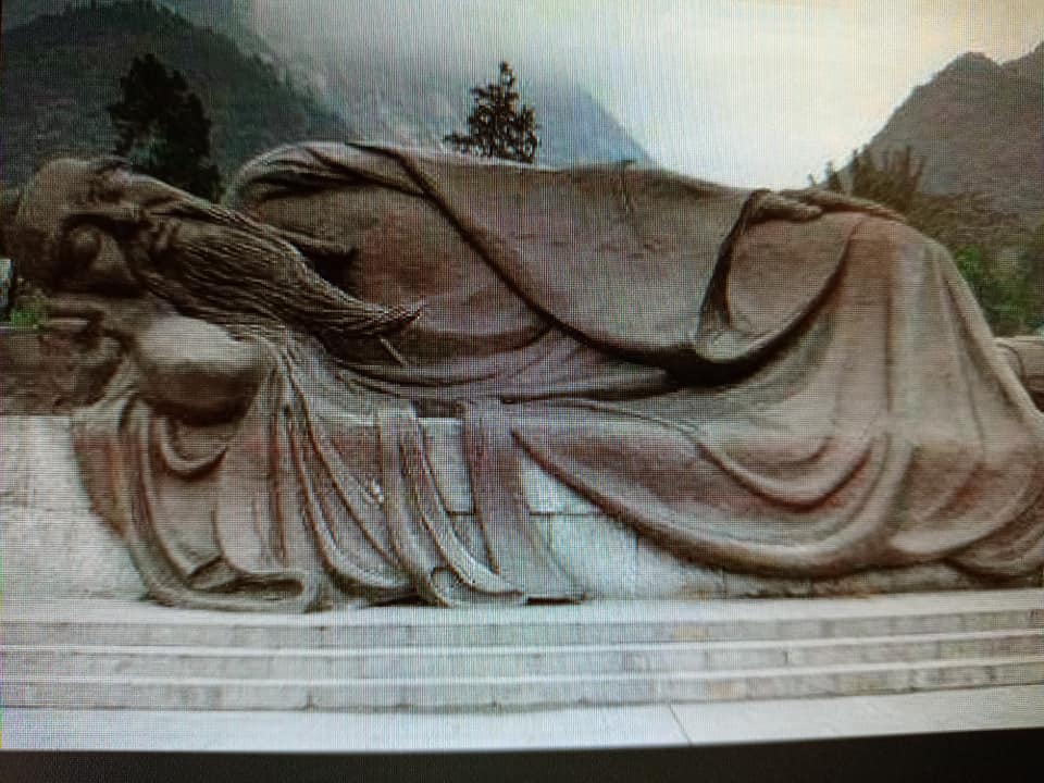 遠、近、輕、重