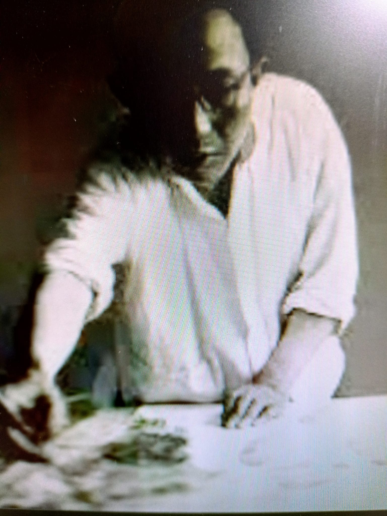 往往醉後畫師抱石有傑作