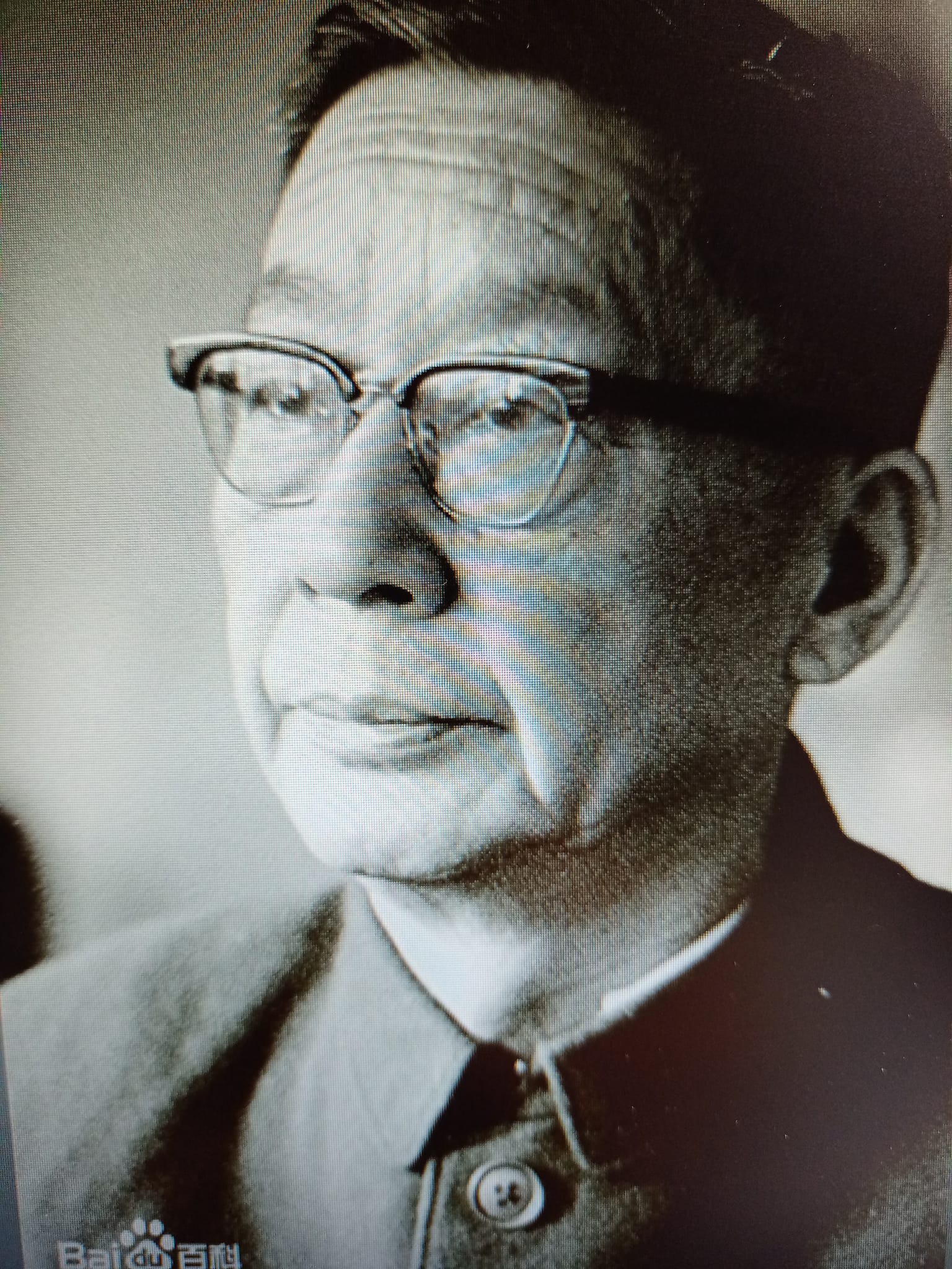 看春聯想起老舍