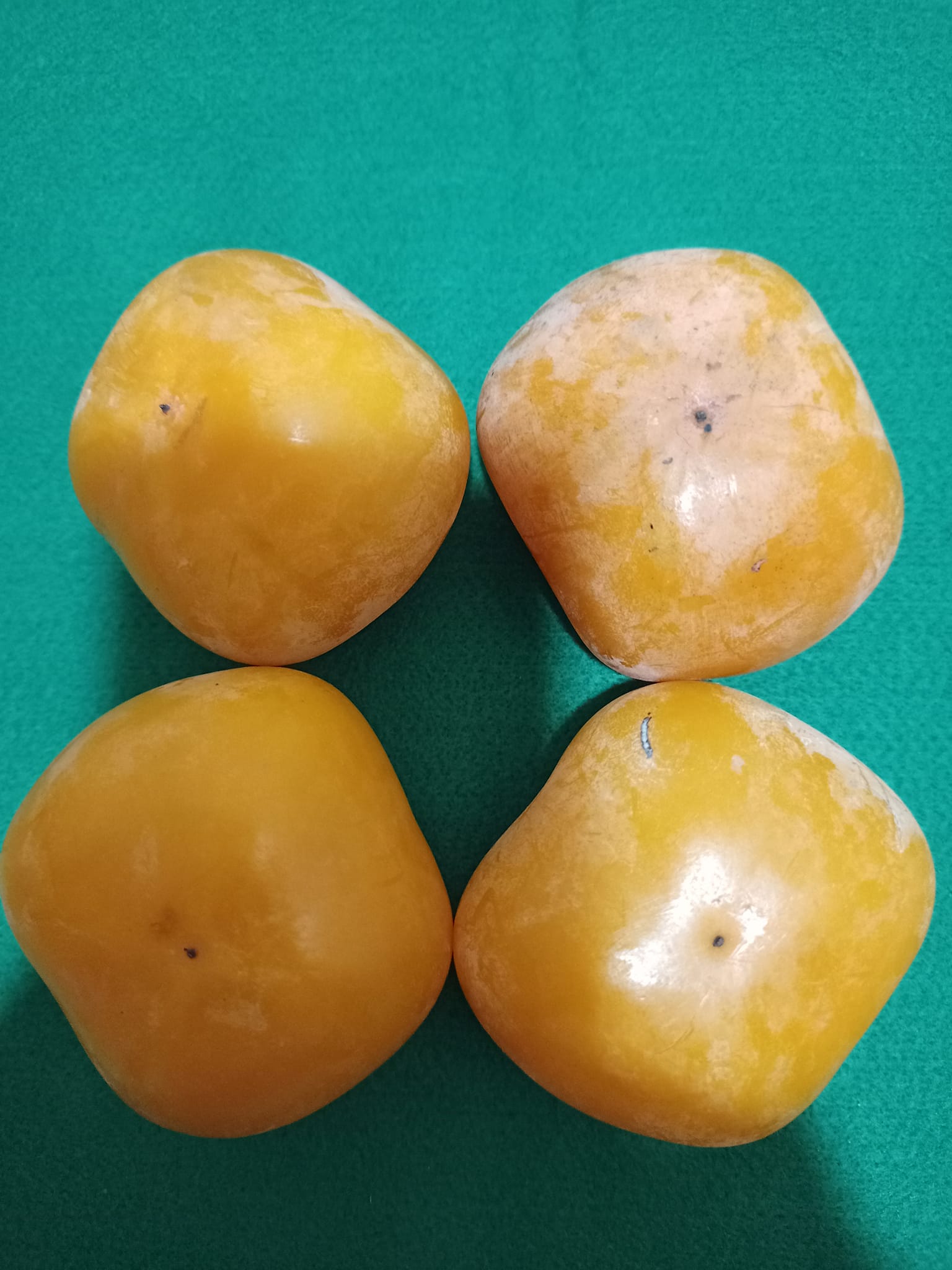 秋日吃柿想到“凌霜侯”